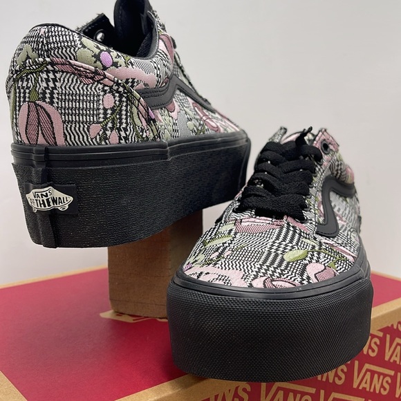 Vans WMNS Old Skool Stackform Tapestry Floral Black VN0009PZBM8
Platforms Snkrs - Picture 8 of 16